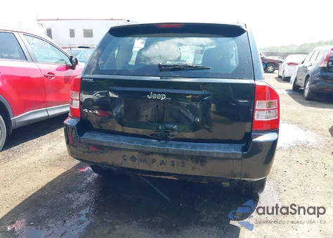 2010 Jeep Compass Sport из США, поврежденный, VIN 1J4NF4FB1AD572090